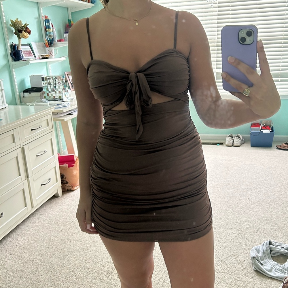 Tiger mist brown dress with tie in front. Size medium.